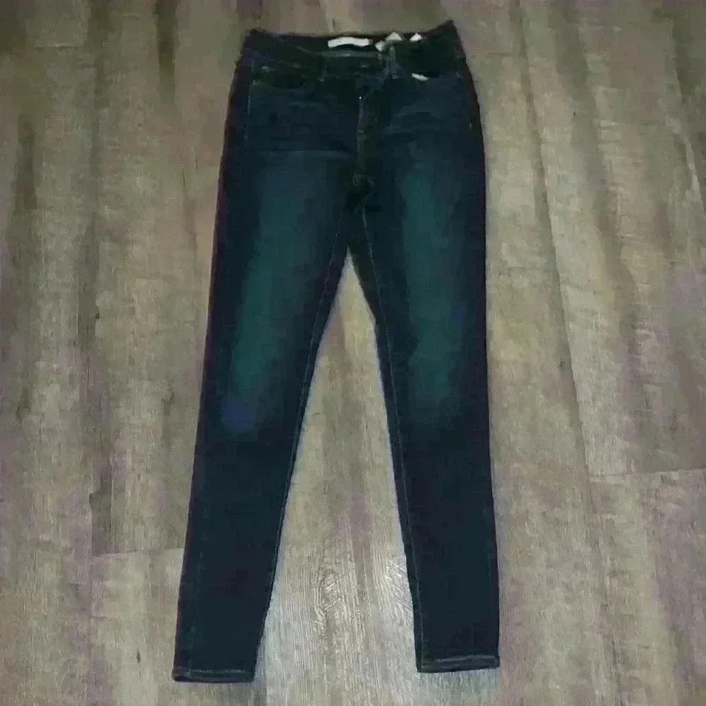 Levi woman’s jeans size 29